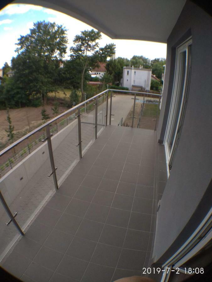 1110 Smialego 39 - Tanie Pokoje W Apartamencie - Samodzielne Zameldowanie - Self Check In Poznań Exterior foto